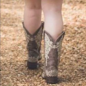 CORRAL BROWN CRATER WITH BONE EMBROIDERY COWGIRL BOOTS